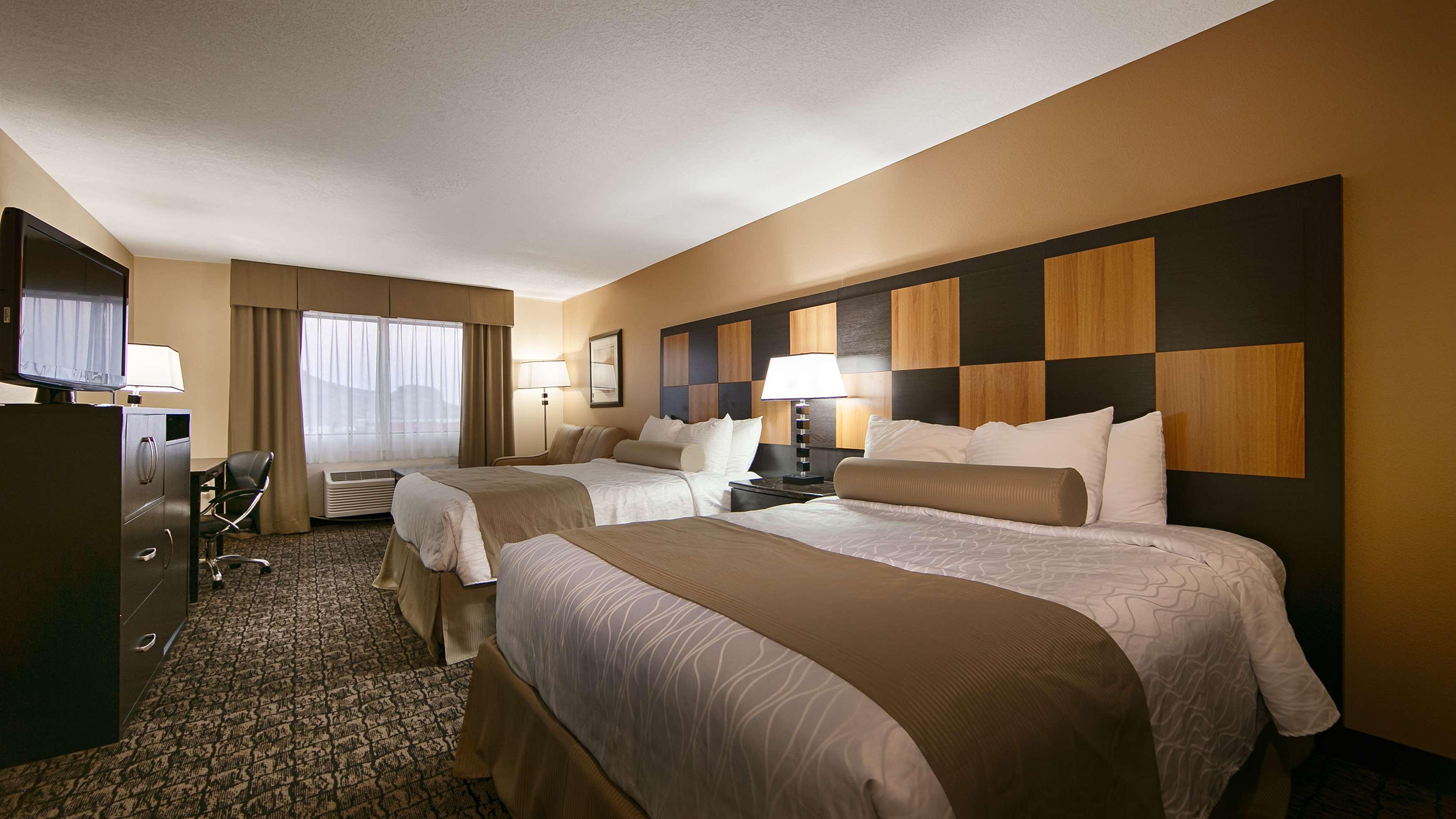 Best Western Plus - Wendover Inn Екстер'єр фото