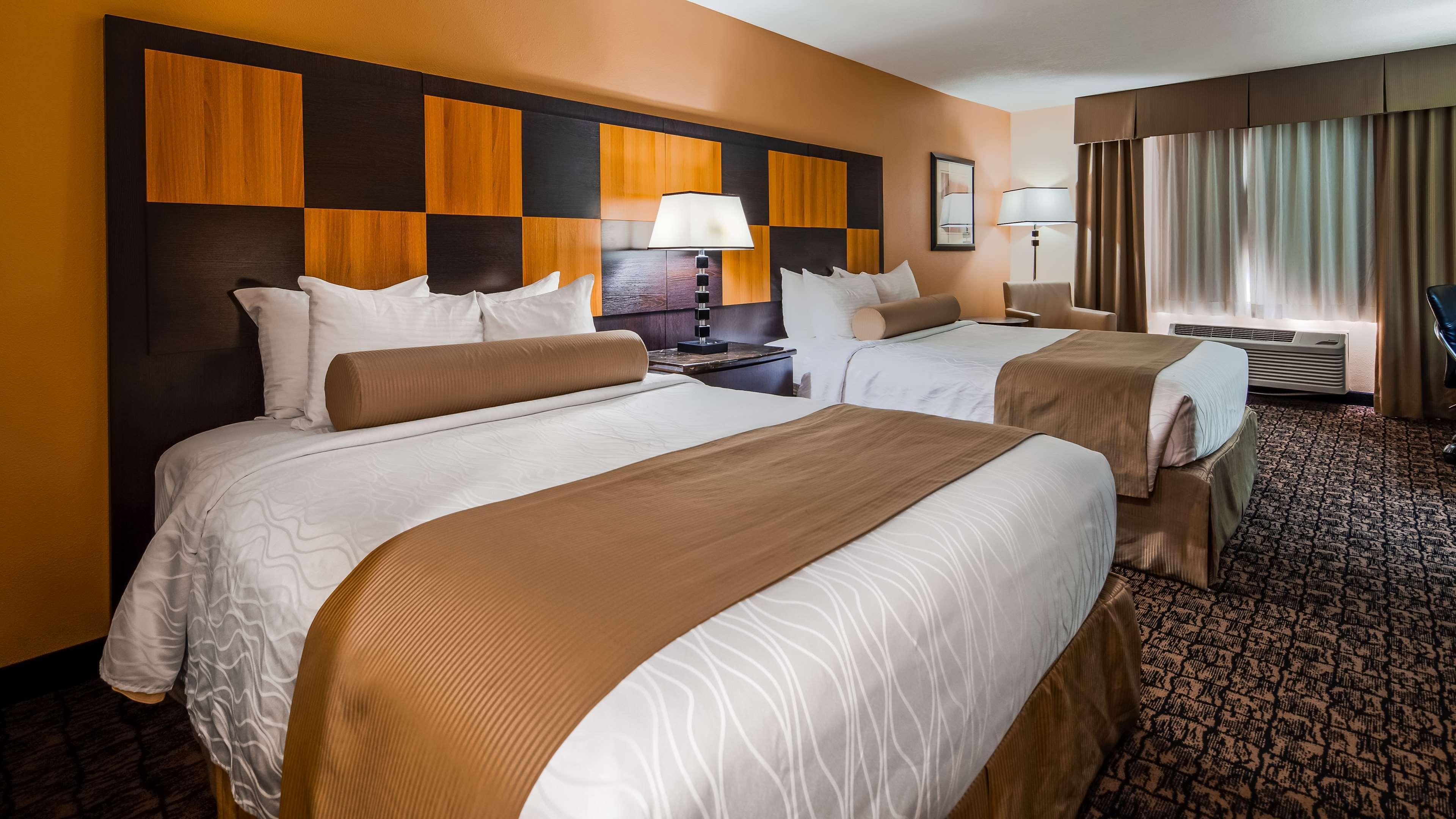 Best Western Plus - Wendover Inn Екстер'єр фото