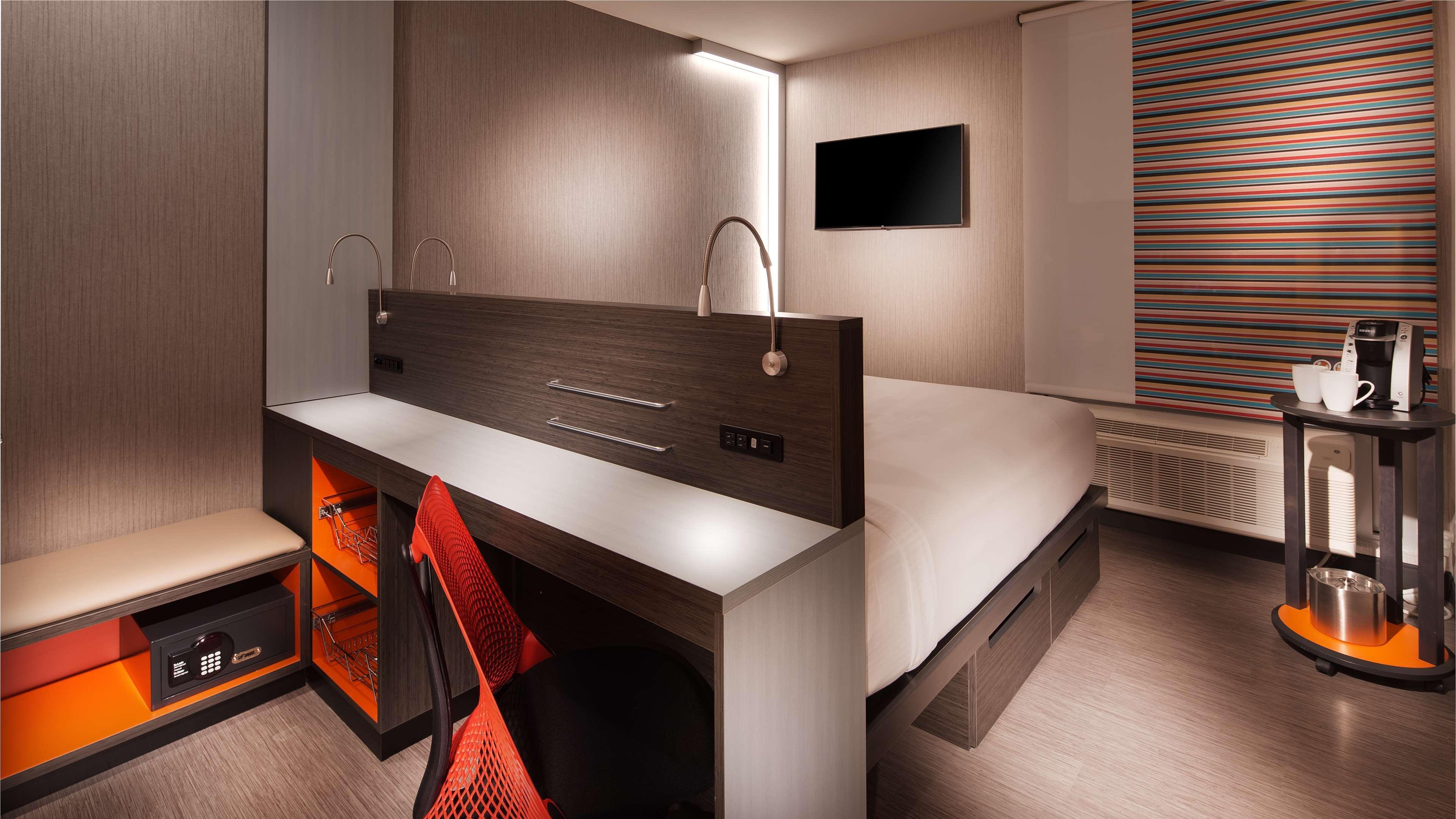 Best Western Plus - Wendover Inn Екстер'єр фото