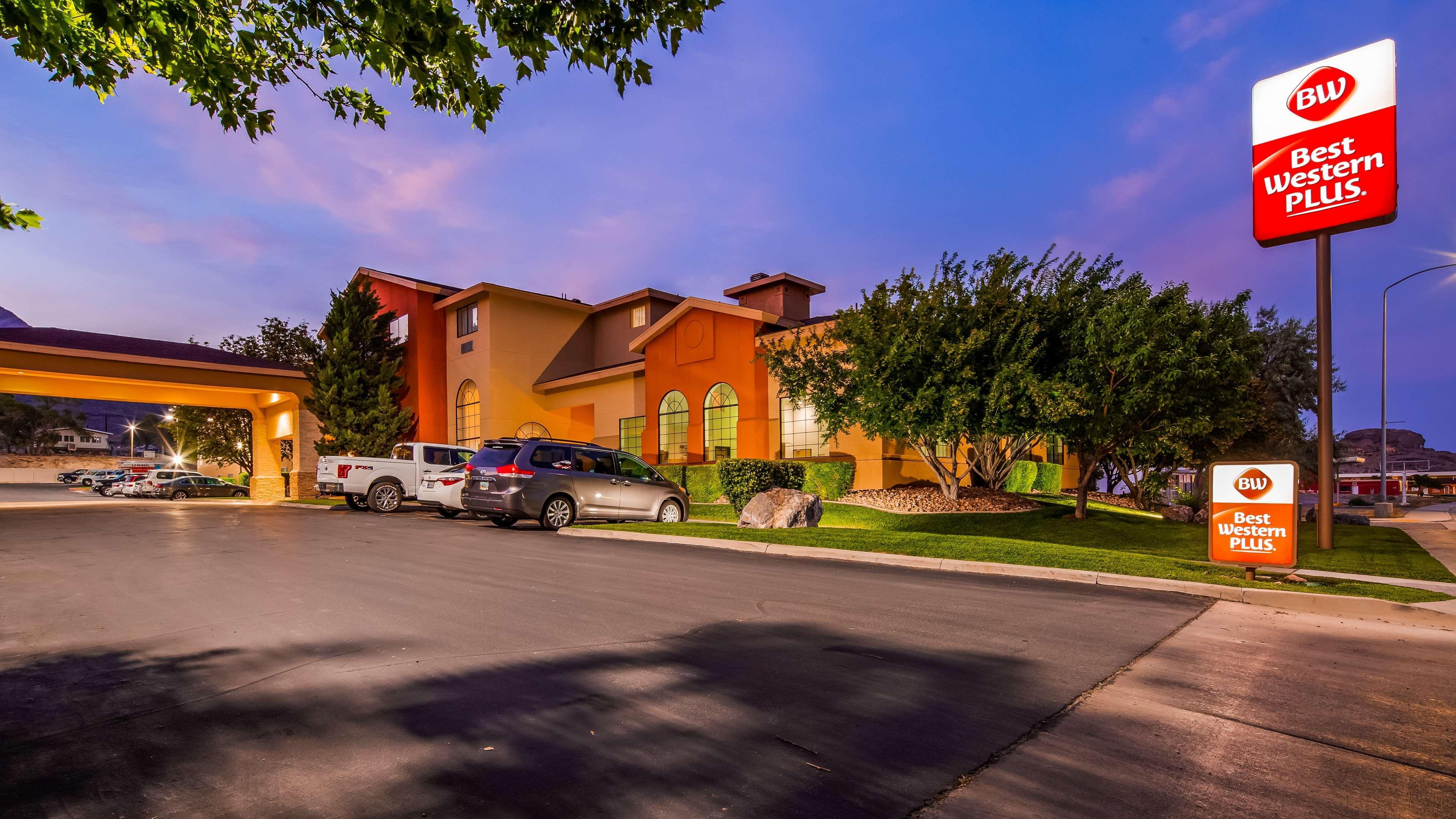 Best Western Plus - Wendover Inn Екстер'єр фото