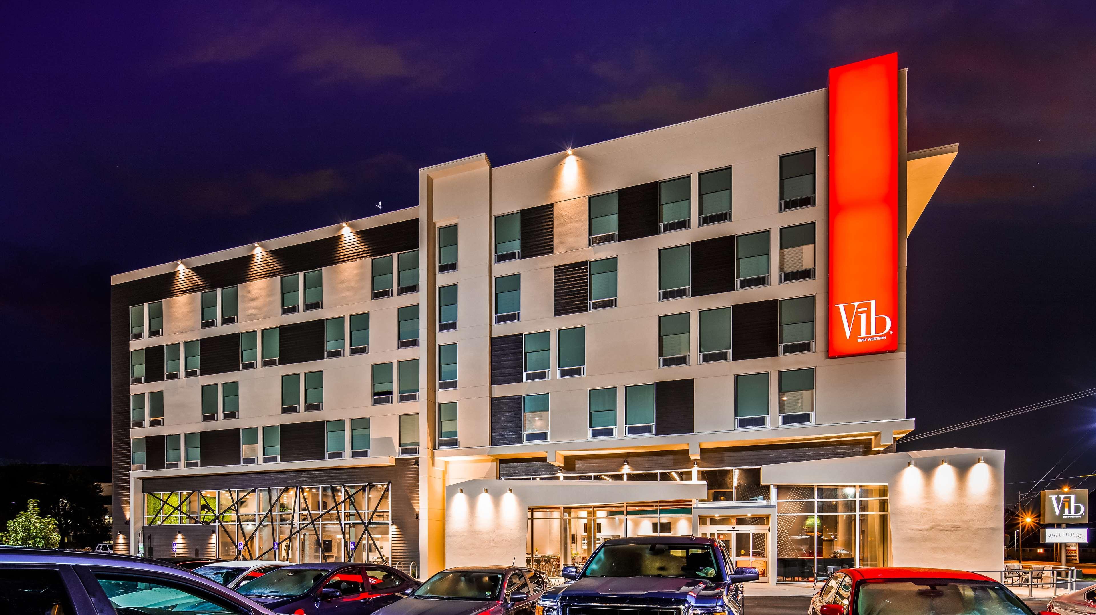 Best Western Plus - Wendover Inn Екстер'єр фото