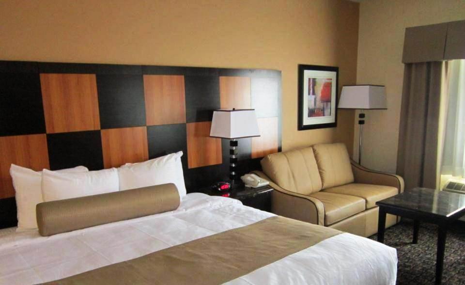 Best Western Plus - Wendover Inn Екстер'єр фото